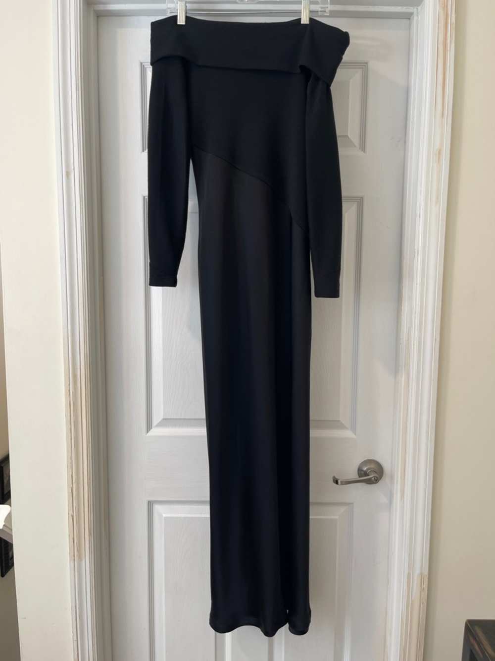 Donna Karan Black Off-Shoulder Long Sleeve Maxi Dress, size 6